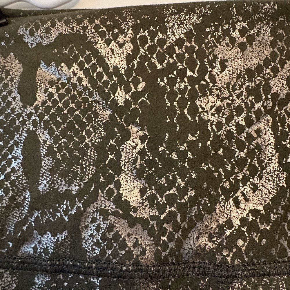 Evolution And Creation Green Leggings - image 2